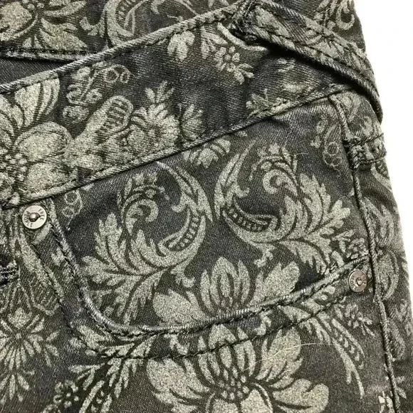 Free People Skinny Jeans Black & Grey Floral  Sz 27 - Picture 14 of 16